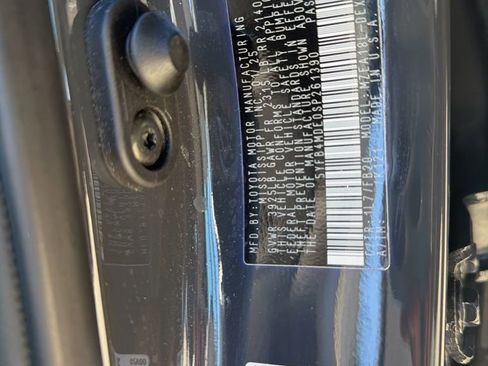 Used 2025 Toyota Corolla LE image 10