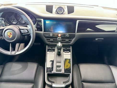 Used 2023 Porsche Macan AWD/4WD image 14
