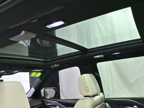 Used 2021 Cadillac Escalade Sport w/ Driver Assist Tech Package image 14