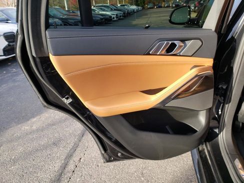 Used 2023 BMW X6 xDrive40i w/ Executive Package image 14