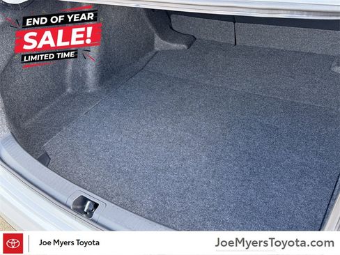 Used 2025 Toyota Corolla LE image 26