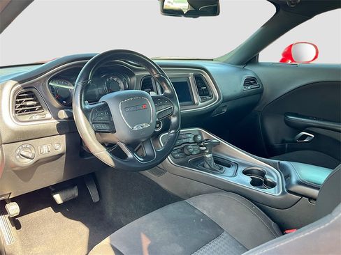 Used 2021 Dodge Challenger R/T w/ Blacktop Package image 9