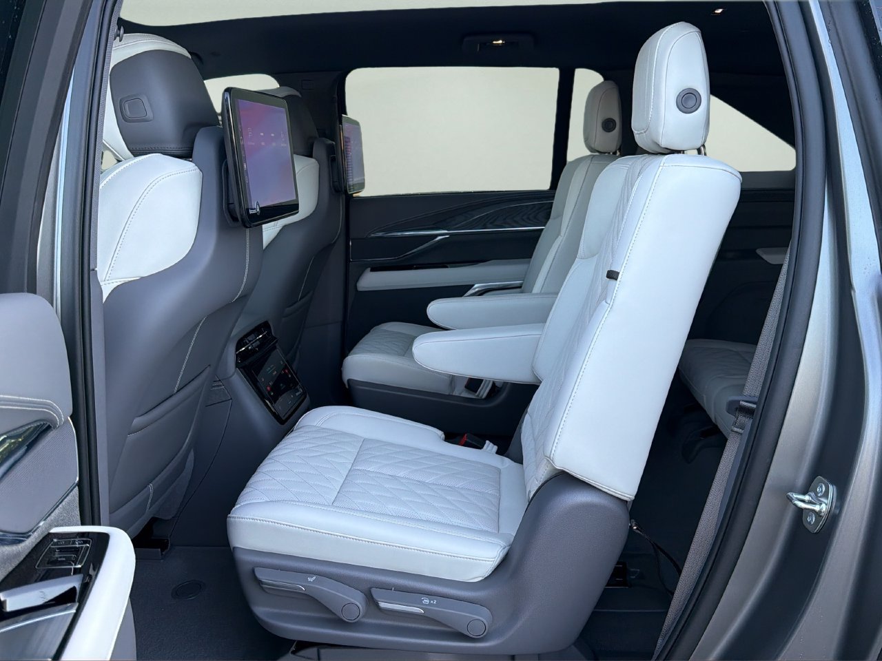 New 2026 Cadillac Escalade IQ Sport 1 AWD/4WD image 15
