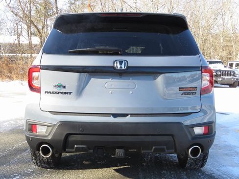 Used 2024 Honda Passport TrailSport image 6