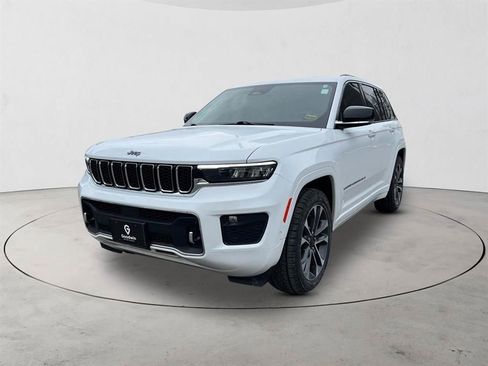Used 2023 Jeep Grand Cherokee Overland image 1