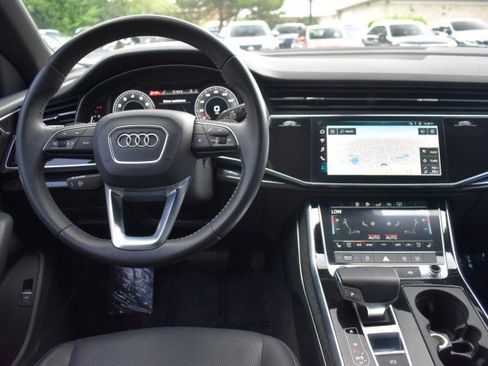 Used 2019 Audi Q8 Premium Plus AWD/4WD image 9