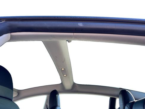 Used 2022 Tesla Model 3 image 11