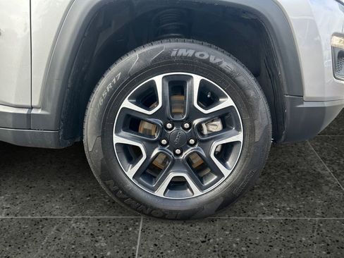 Used 2020 Jeep Compass Trailhawk image 9