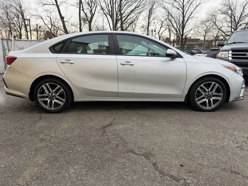Used 2019 Kia Forte S image 4