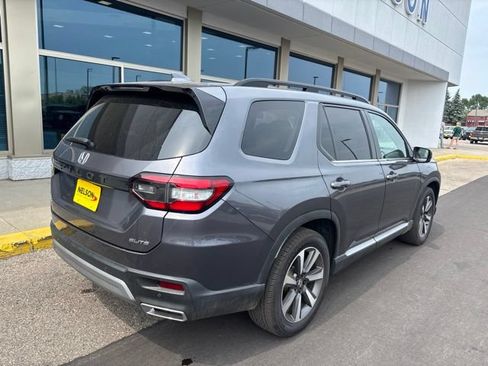 Used 2024 Honda Pilot Elite image 6
