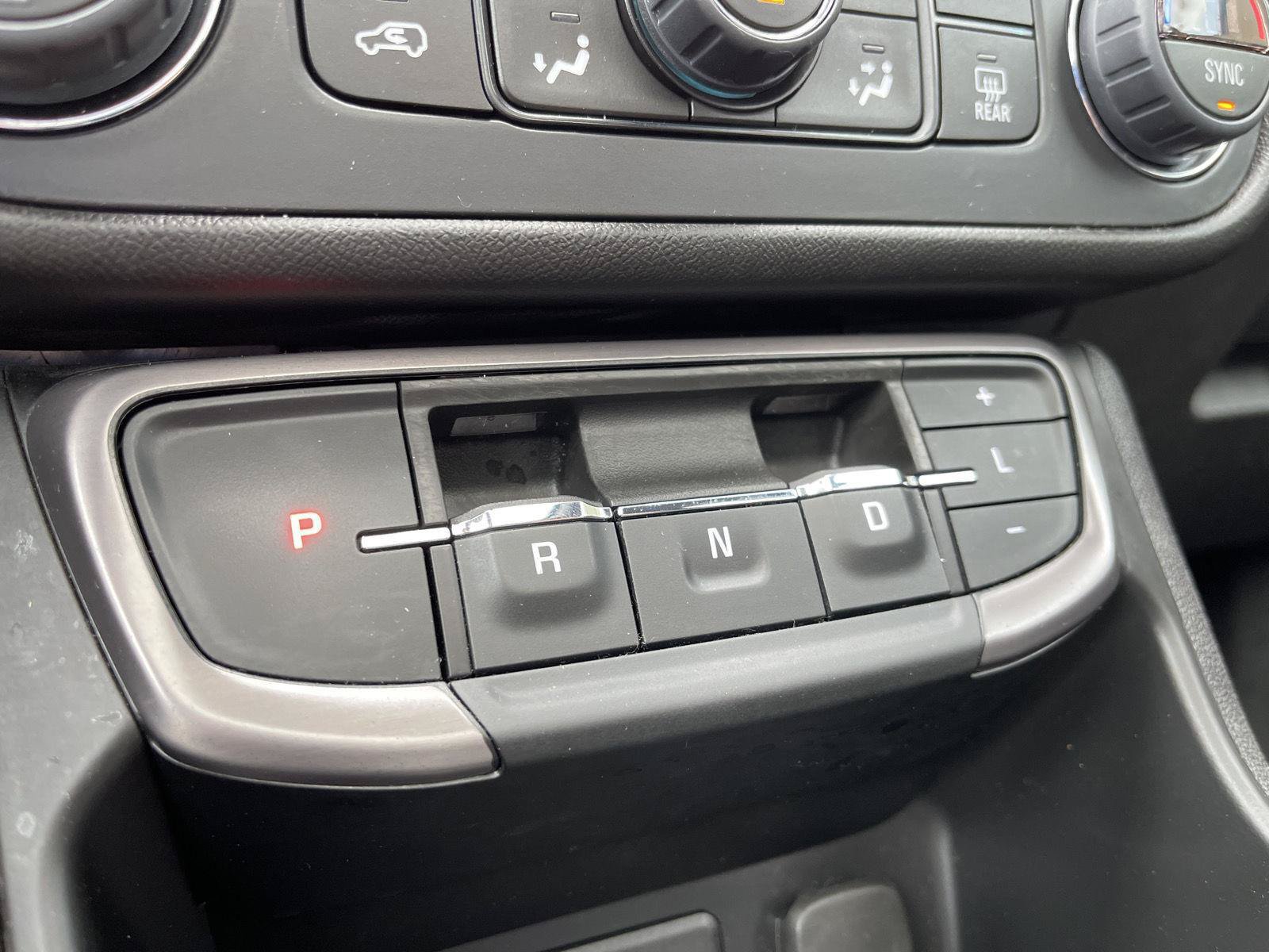 Used 2024 GMC Terrain AT4 w/ Infotainment Package II AWD/4WD image 31