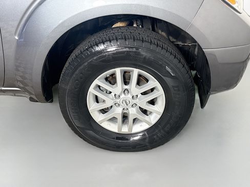 Used 2017 Nissan Frontier SV AWD/4WD image 30