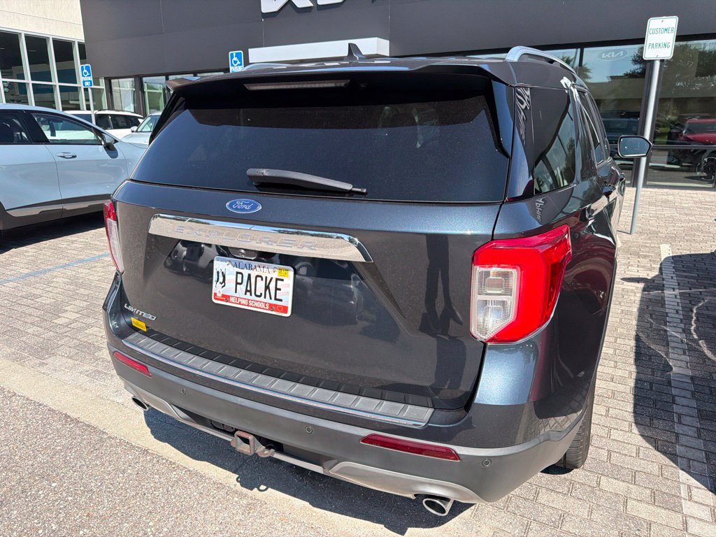 Used 2023 Ford Explorer Limited w/ Limited Technology Package RWD image 10