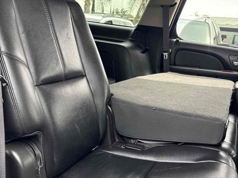 Used 2013 Chevrolet Tahoe LT image 14