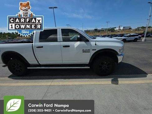 Used 2018 RAM 2500 Tradesman w/ Chrome Appearance Group AWD/4WD image 17