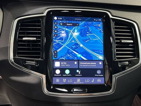 Certified 2024 Volvo XC90 B6 Plus w/ Protection Package Premier AWD/4WD image 16