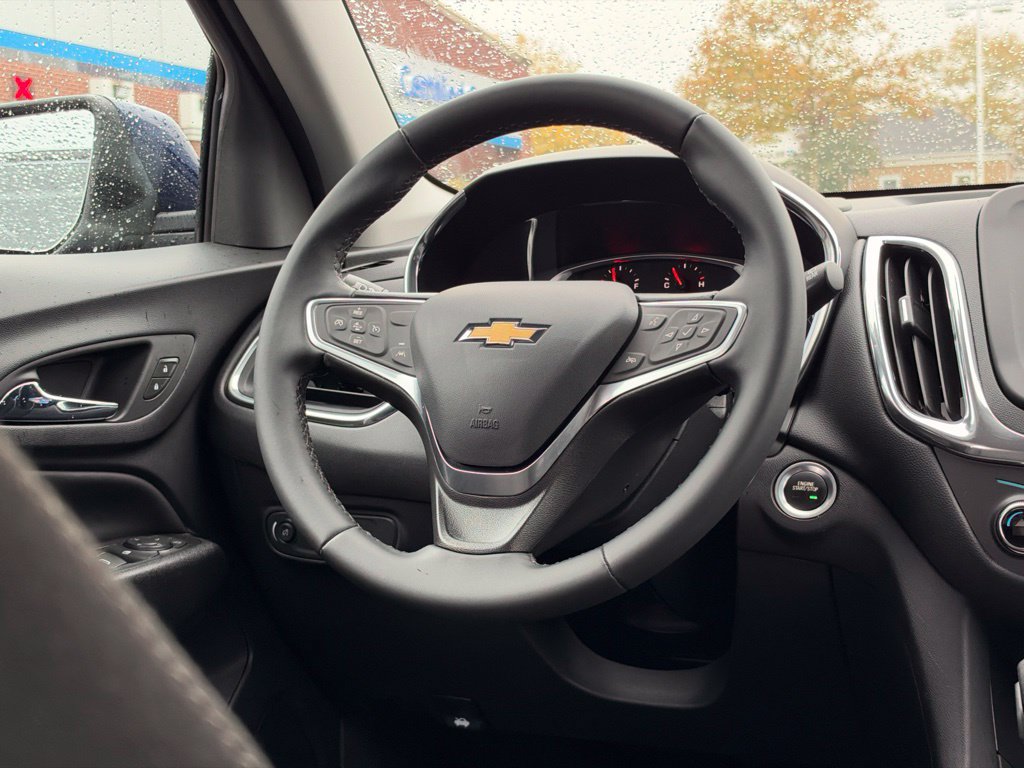 Used 2023 Chevrolet Equinox LT FWD image 40
