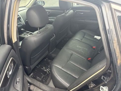 Used 2013 Nissan Altima 2.5 SL w/ Technology Pkg image 12