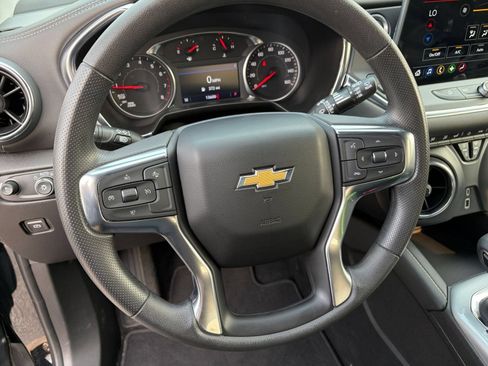 Used 2026 Chevrolet Blazer LT FWD image 23