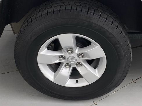 Used 2018 RAM 1500 Express image 19