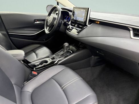 Used 2022 Toyota Corolla XLE image 23