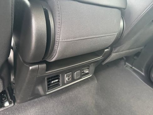 Used 2019 Chevrolet Silverado 1500 LT w/ All-Star Edition image 17