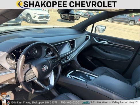 Used 2022 Buick Enclave Premium AWD/4WD image 4