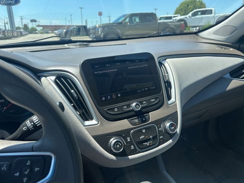 Used 2024 Chevrolet Malibu LS FWD image 20