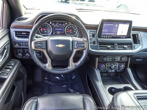 Used 2021 Chevrolet Suburban High Country AWD/4WD image 13