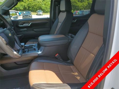 Used 2024 Chevrolet Silverado 1500 High Country image 25