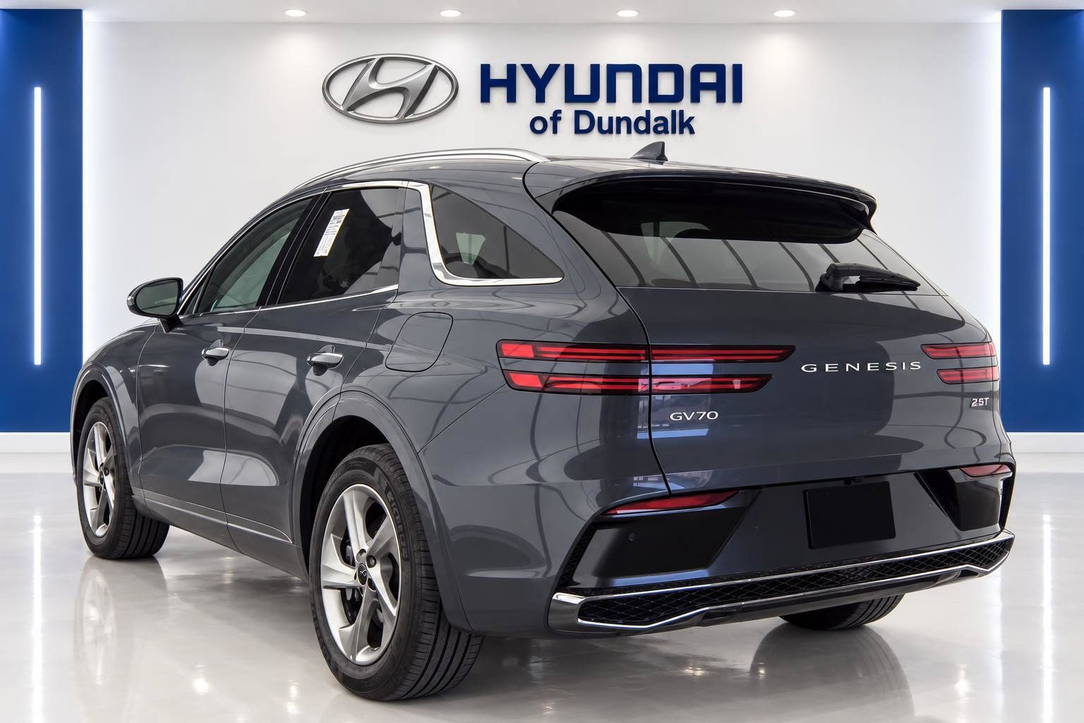 Used 2026 Genesis GV70 2.5T AWD/4WD image 2