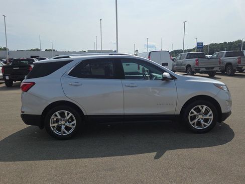 Used 2019 Chevrolet Equinox LT AWD/4WD image 8