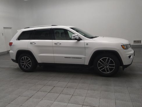 Used 2019 Jeep Grand Cherokee Limited image 11