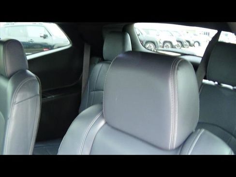 Used 2024 Buick Enclave Premium image 13