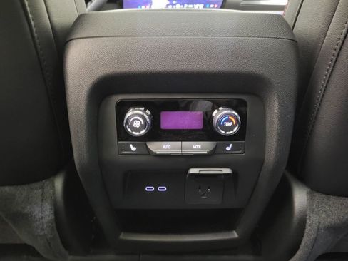 New 2026 Chevrolet Traverse RS w/ LPO, Floor Liner Package FWD image 19