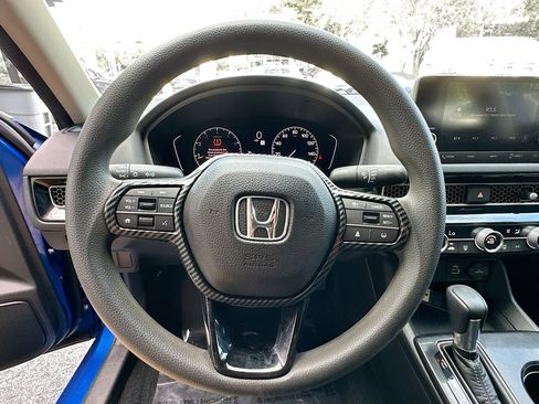 Used 2022 Honda Civic LX image 11