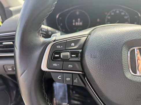 Used 2022 Honda Accord LX image 22