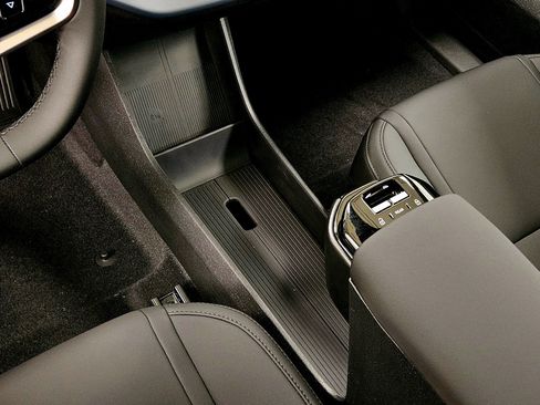 New 2026 Volvo EX30 Plus w/ Protection Package Premier AWD/4WD image 39