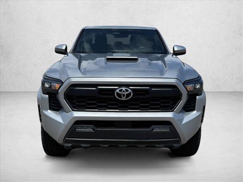 Used 2024 Toyota Tacoma TRD Sport AWD/4WD image 2