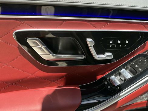 New 2026 Mercedes-Benz S 580e 4MATIC Sedan image 17