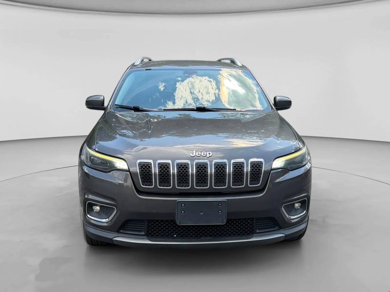 Used 2019 Jeep Cherokee Limited FWD image 8