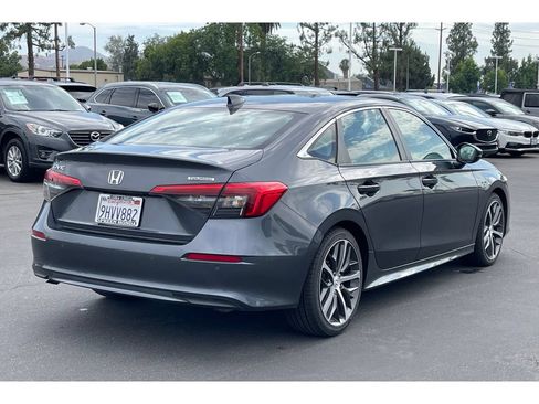 Used 2023 Honda Civic Touring image 6