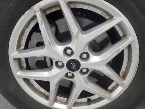 Used 2024 Ford Edge SEL image 31