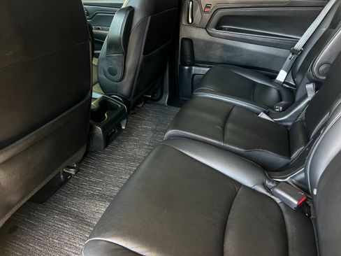 Used 2023 Honda Odyssey EX-L image 12