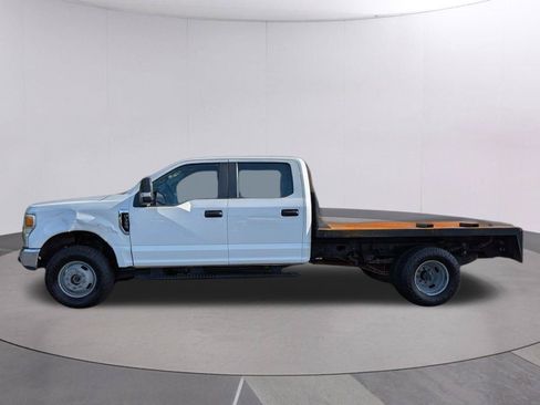 Used 2022 Ford F350 XL w/ Power Equipment Group AWD/4WD image 2