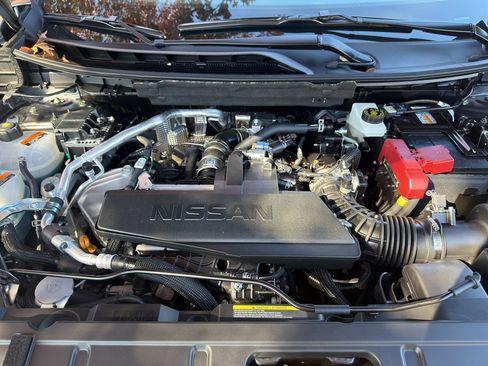 New 2026 Nissan Rogue Platinum image 11