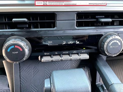 Used 2025 Toyota Tacoma SR5 AWD/4WD image 24
