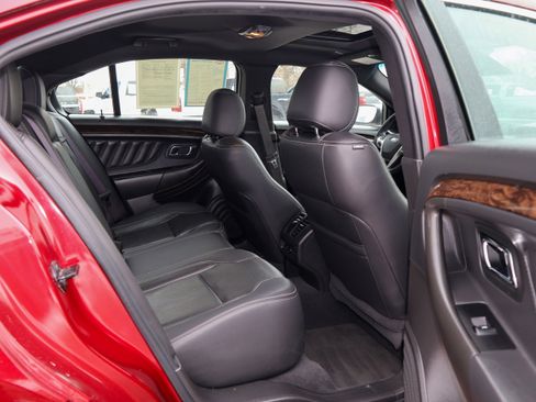 Used 2019 Ford Taurus Limited image 26