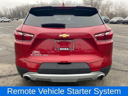 Certified 2019 Chevrolet Blazer LT image 3