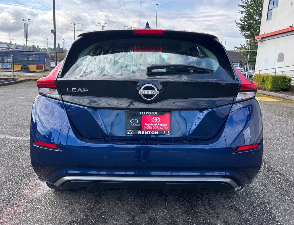 Used 2025 Nissan Leaf S FWD image 6